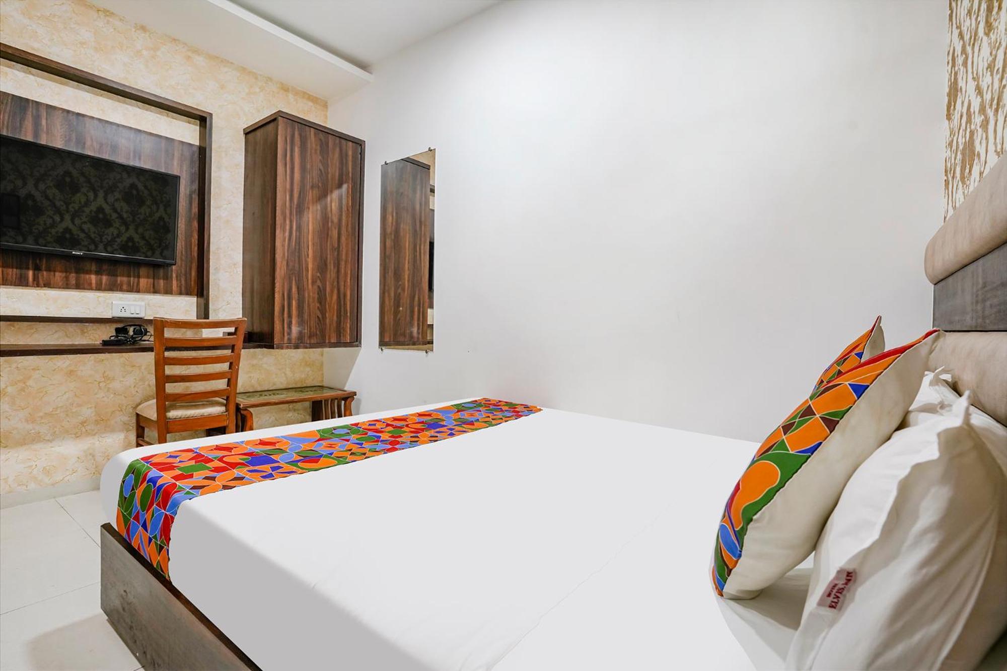 Fabhotel Elvis Inn - Nr Mumbai International Airport Exteriör bild